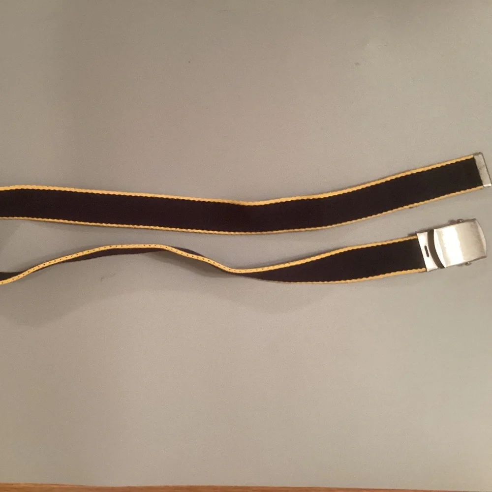 Aeropostale Buckle-Down belt (M-41”)